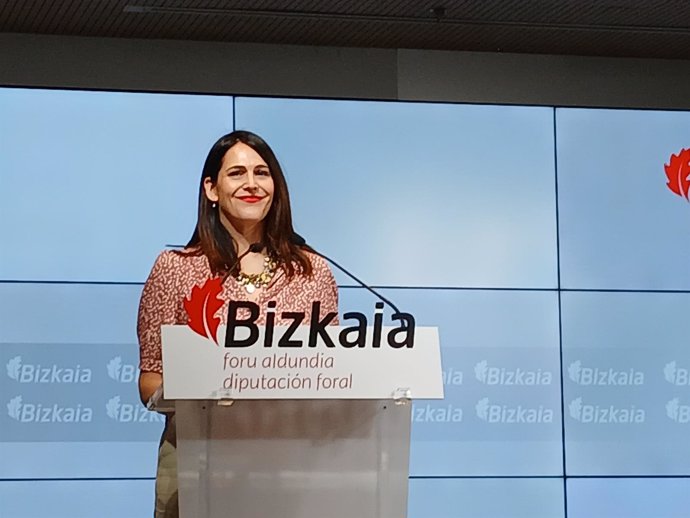 La portavoz de la Diputación de Bizkaia, Leixuri Arrizabalaga, en rueda de prensa tras el Consejo de Gobierno foral.