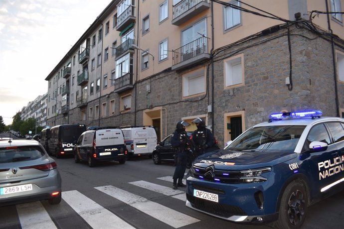 Un momento de la operación 'Londres', en el barrio de San José de Segovia.