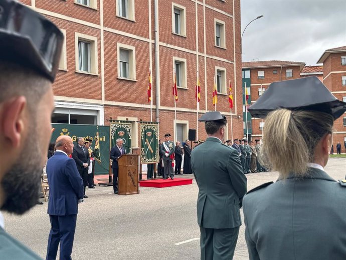 El delegado del Gobierno interviene en el acto de conmemoración del 180 aniversario de la Guardia Civil.