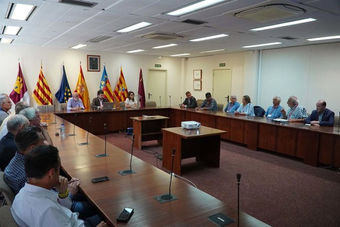La Confederació Hidrogràfica del Xúquer (CHJ) es reuneix d'urgència amb els regantes del riu Albaida per a assegurar el compliment del cabal ecològic