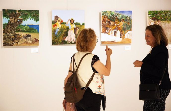 Archivo - Exposición 'Las luces de la pintura: mirando nuestra vida con ojos de Sorolla' en la sede de Caja Rural de Granada