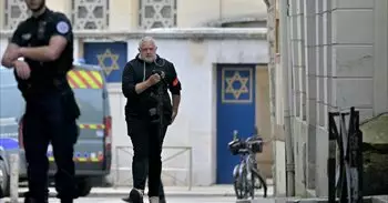 La Policía de Francia abate a un hombre armado que trataba de prender fuego a una sinagoga en Ruan