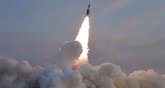 Foto: Corea.- Corea del Norte lanza varios misiles balísticos hacia el mar de Japón