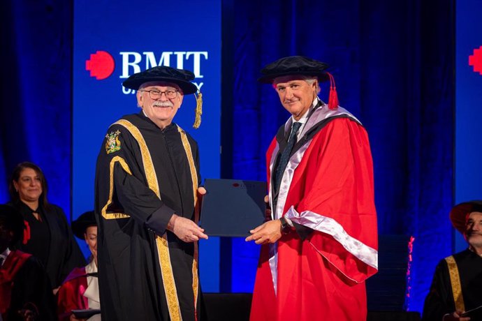 José Manuel Entrecanales (Acciona), investido Doctor Honoris Causa por la universidad australiana RMIT