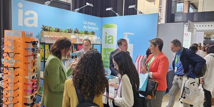 La marca de farmacia 'Interapothek, ia' ha desembarcado en Las Palmas de Gran Canaria, en el XI Congreso Nacional de Farmacia, organizado por la Asociación Española de Farmacia Clínica, Familiar y Comunitaria (SEFAC)