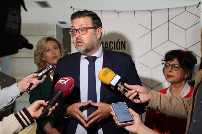 El consejero de Educación, Cultura y Deportes de C-LM, Amador Pastor.