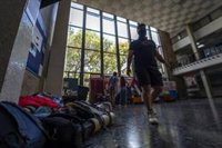 Los estudiantes abandonan la Facultad de Filosofía de València y levantan la acampada, pero mantendrán la movilización