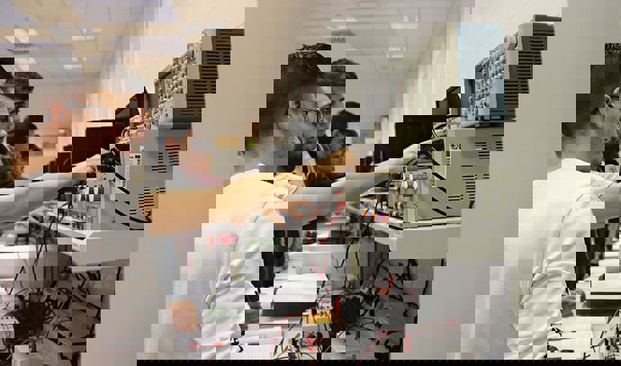 Archivo - Ciclo de Formación Profesional en Andalucía.