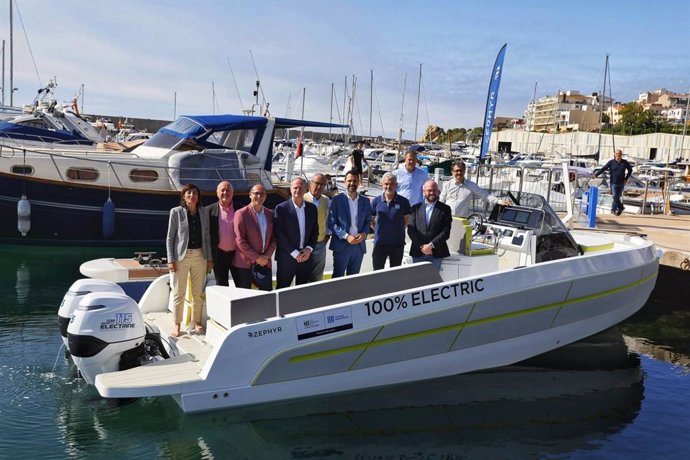 El conseller d'Empresa i Treball en funcions de la Generalitat i president de la Fundació Barcelona Capital Nàutica (FBCN), Roger Torrent, en la presentació del projecte