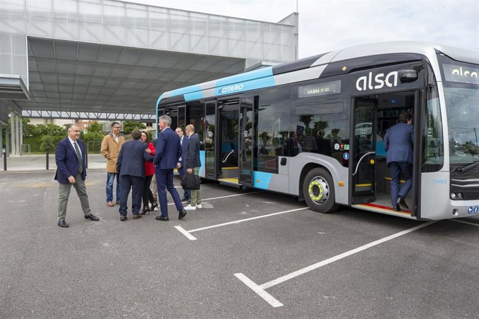 Presentación de nuevos autobuses Alsa