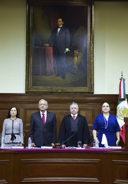 Archivo - 11 December 2019, Mexico, Mexico City: Mexican President Andres Manuel Lopez Obrador (2nd-L) attends the first report of the President of the Supreme Court of Justice of the Nation Arturo Zaldivar Lelo de Larrea. 