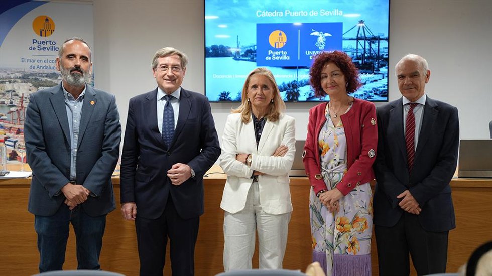 Presentación de la Cátedra Puerto de Sevilla-Universidad de Sevilla en la Facultad de Ciencia Económicas y Empresariales.