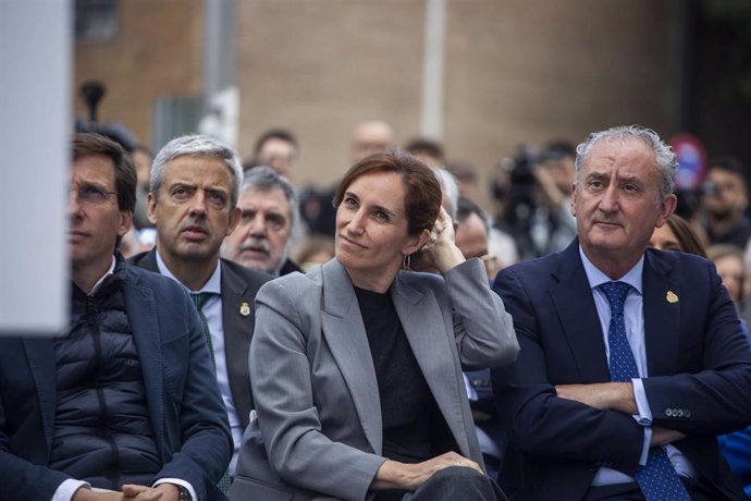 La ministra de Sanidad, Mónica García, durante el homenaje a los médicos de la pandemia. 17 de mayo de 2024