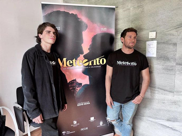 El actor argentino Felipe Otaño y el director David Mora.