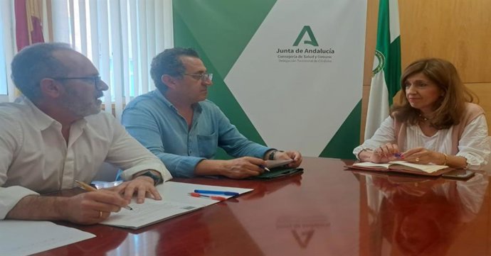 Representantes de Satse en su reunión con María Jesús Botella.