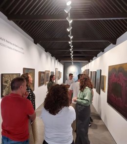 Menores infractores que cumplen medidas de medio abierto visitan el Museo de Realismo Español  Contemporáneo (Murec) de Almería