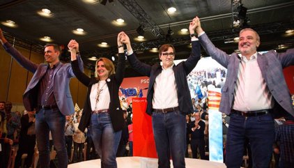 Collboni augura un "tres en ratlla" amb governs socialistes a Espanya, Barcelona i Catalunya