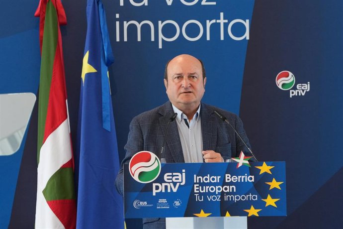 El presidente del PNV, Andoni Ortuzar, durante un acto político en San Sebastián para presentar la candidatura jeltzale a las próximas Elecciones Europeas