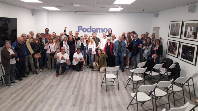 Acto de precampaña en la sede de Podemos Aragón.