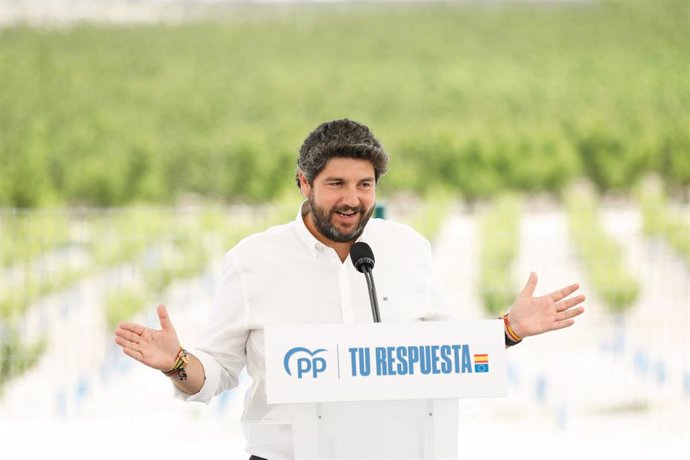 En Cieza, El Presidente Del PP, Alberto Nuñez Feijóo, Participa En Un Acto Junto A La Candidata Del PP A Las Elecciones Europeas, Dolors Montserrat Y El Presidente Del PPRM, Fernando López Miras, En La Imagen, López Miras Durante Su Intervención