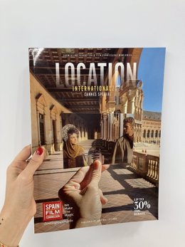 La Plaza de España se promociona en la revista Location Internacional con ocasión del Festival de Cannes.