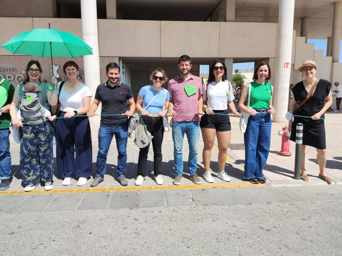 Manifestación organizada por la Plataforma para la Reversión del hospital del Vinalopó