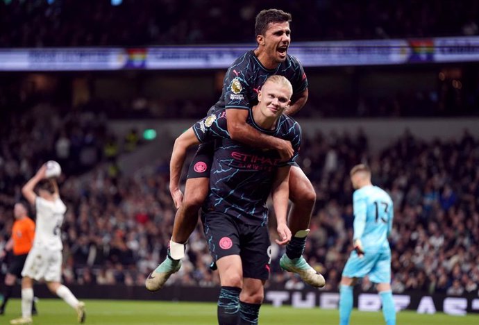 Erling Haaland y Rodri en el Tottenham-Manchester City en el Tottenham Hotspur Stadium