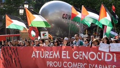 Manifestants pro Palestina omplen el passeig de Gràcia de Barcelona en una de les marxes europees