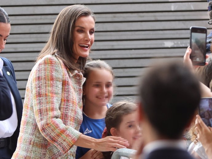 La Reina Letizia en el Campeonato de España-Copa de SM la Reina Iberdrola, en el campo de La Romareda.