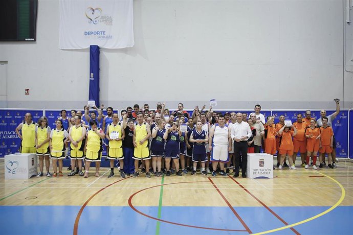 Premiados en la final de baloncesto del Proyecto Deporte y Discapacidad.