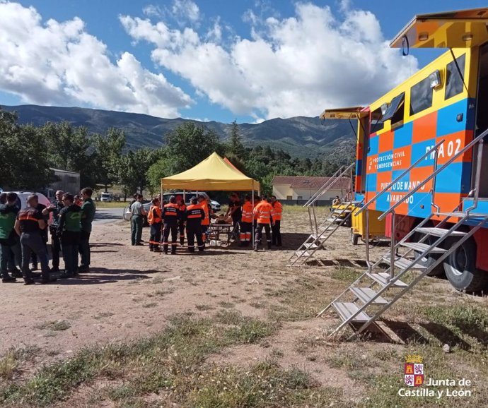 Dispositivo de búsqueda del varón desaparecido en Navaluenga (Ávila).