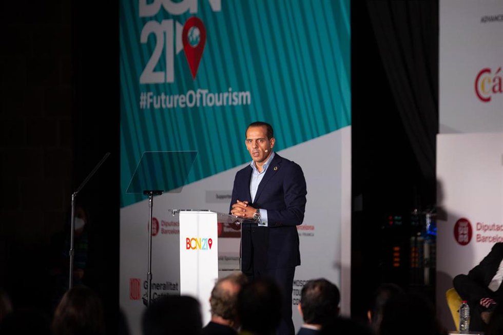 Archivo - El presidente de The Advanced Leadership Foundation, Juan Verde, interviene durante la cumbre presencial y telemática Future of Tourism World Summit en la Llotja de Mar de Barcelona, a 26 de octubre de 2021, en Barcelona, Cataluña, (España).
