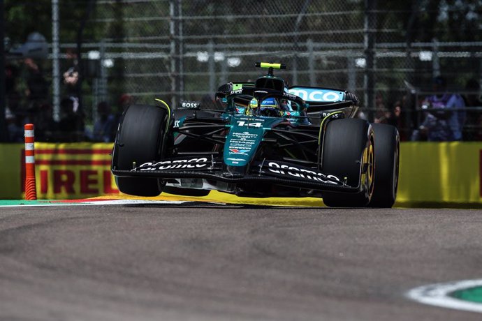 14 ALONSO Fernando (spa), Aston Martin F1 Team AMR24, action during the Formula 1 MSC Cruises Gran Premio del Made in Italy e Dell’Emilia-Romagne 2024, 7th round of the 2024 Formula One World Championship from May 17 to 19, 2024 on the Autodromo Enzo e Di