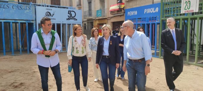 La consellera de Justicia e Interior, Elisa Núñez, visita el recinto taurino de 'La Vila' en Almassora