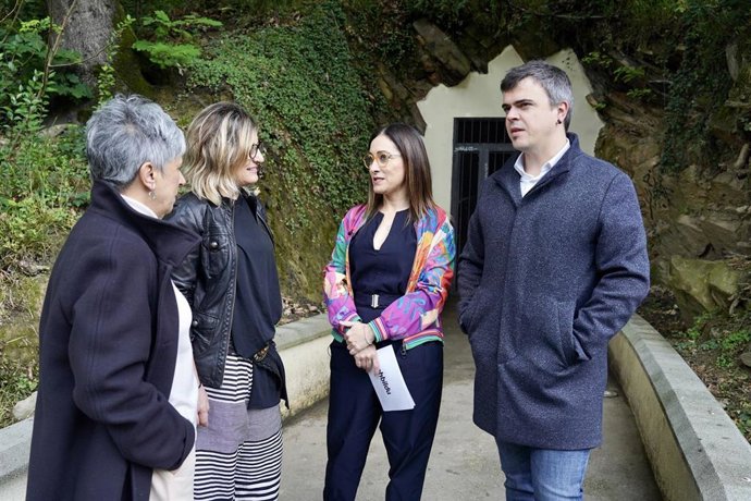 EH Bildu advierte que "cada vez resuenan con más fuerza en Europa los tambores de guerra y los discursos militaristas"