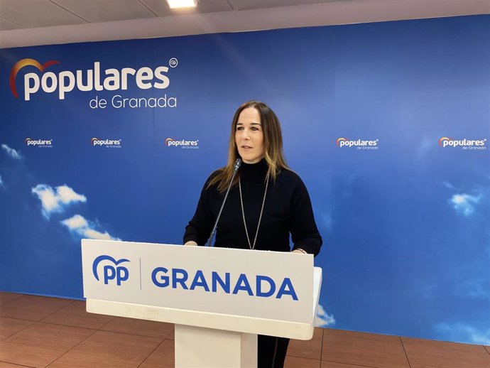 La portavoz del PP de Granada, Lourdes Ramírez.