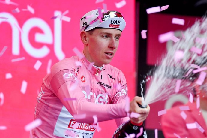 Tadej Pogacar of UAE Team Emirates with Pink jersey during the Giro d'Italia 2024, Tour of Italy, Stage 3, Novara - Fossano on May 6, 2024 in Fossano, Italy - Photo Andrea Amato / LiveMedia / DPPI