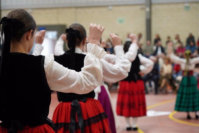 IV Encuentro Infantil de Folclore en Villanubla, Valladolid.