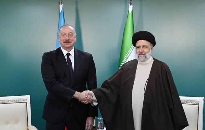 El presidente de Azerbaiyán, Ilham Aliyev, y el de Irán, Ebrahim Raisi