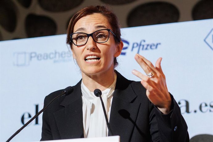 La ministra de Sanidad, Mónica García, interviene durante la apertura institucional del I Gran Foro de Salud de elEconomista, en el Hotel NH Collection Madrid Eurobuilding, a 9 de mayo de 2024, en Madrid (España).