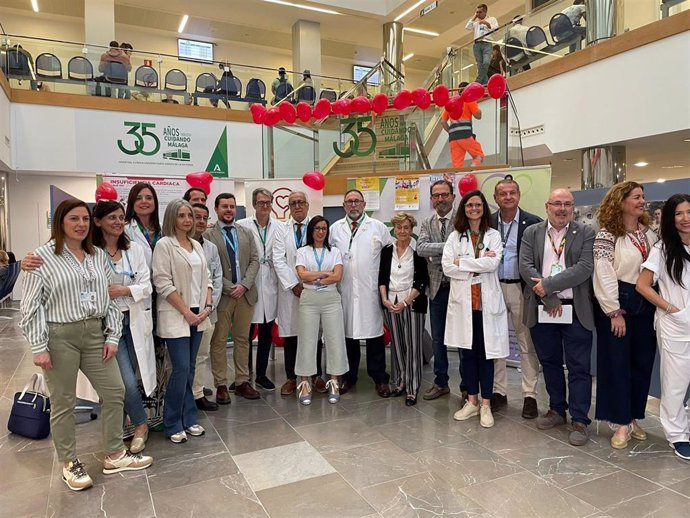 Profesionales de Hospital Clínico y Hospital Regional de Málaga participan en la campaña de concienciación de la insuficiencia cardiaca