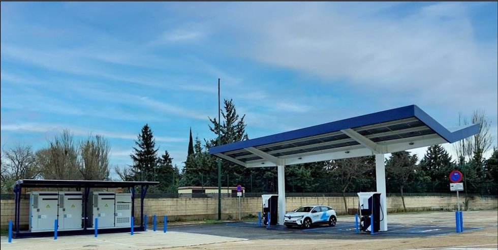 Mercaolid contará con cuatro puntos de recarga ultrarrápida para vehículos eléctricos.