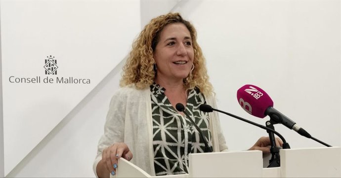 La consellera de MÉS per Mallorca, Catalina Inés Perelló, en declaraciones a los medios.