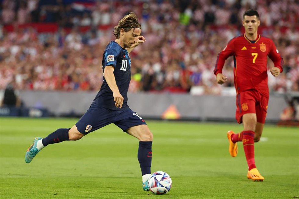 Archivo - El centrocampista Luka Modric, ante España en la Liga de Naciones 2023. 