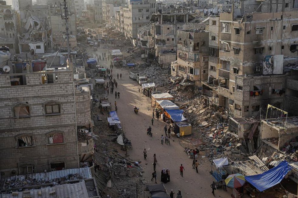 Palestinos en la ciudad de Jan Yunis, en el sur de la Franja de Gaza (archivo)