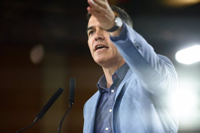 El secretario general del PSOE y presidente del Gobierno, Pedro Sánchez, interviene durante un acto del PSC, en el Palau de Congressos de Catalunya, a 18 de mayo de 2024, en Barcelona, Catalunya (España). El acto se celebra unos días después de la victori