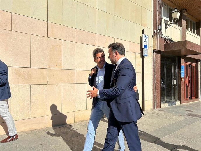 El 'president' de la Generalitat, Carlos Mazón, y el alcalde de Elche, Pablo Ruz.