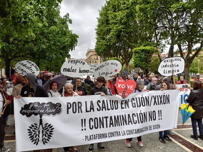 Manifestación contra la contaminación en Gijón y por un vial de Jove soterrado (Archivo)