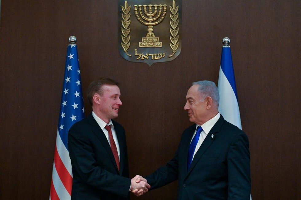  El asesor de Seguridad Nacional de la Casa Blanca, Jake Sullivan, con el primer ministro de Israel, Benjamin Netanyahu