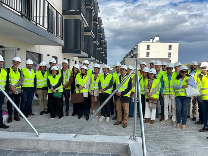 Una delegación de inversores argentinos se inspira en el Plan regional VIVE de vivienda de colaboración pública-privada